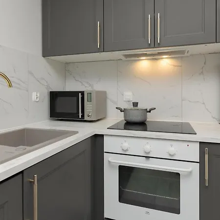 Old Town By Renters * Varsavia