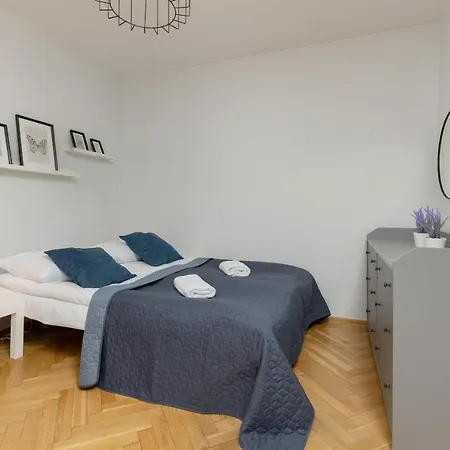 Old Town By Renters Apartment Warsaw